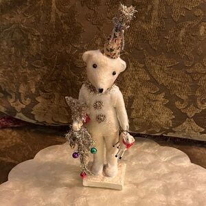Olde Teddy Figurine by artist Vickie Smyers for Bethany Lowe Designs.